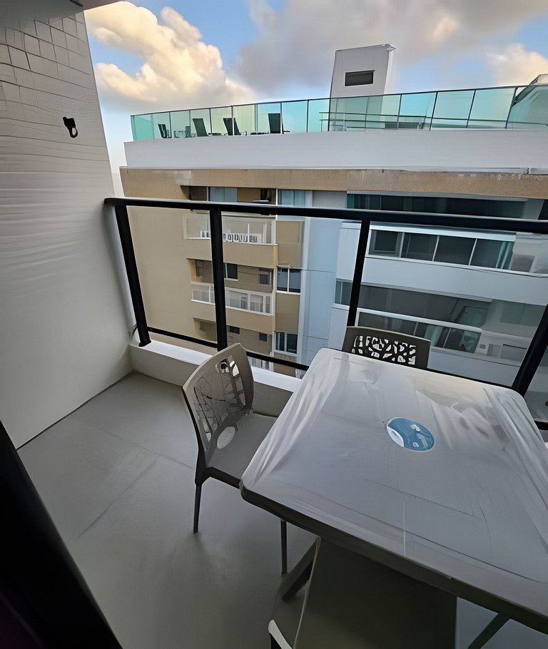 Flat com varanda no Get by Side . GBS Apto 604